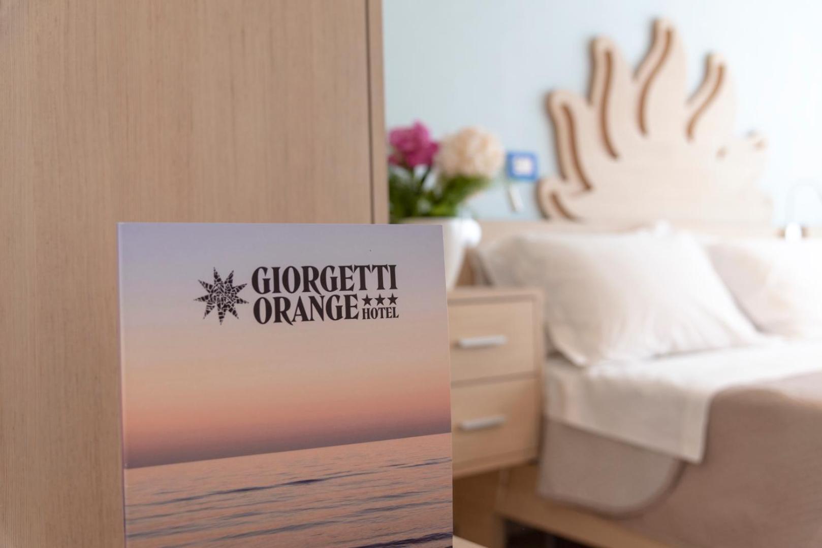 Hotel Giorgetti Orange ベラーリア・イジェア・マリーナ エクステリア 写真